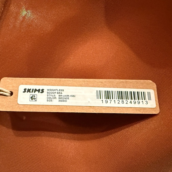 NWT Skims Weightless Scoop Bra in Bronze Size 36DDD - Picture 7 of 7